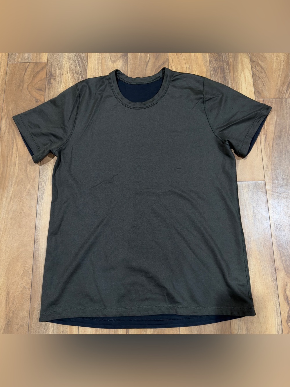 Lululemon Men’s T-Shirt Short Sleeve Athletic Performance Tee Dark Green